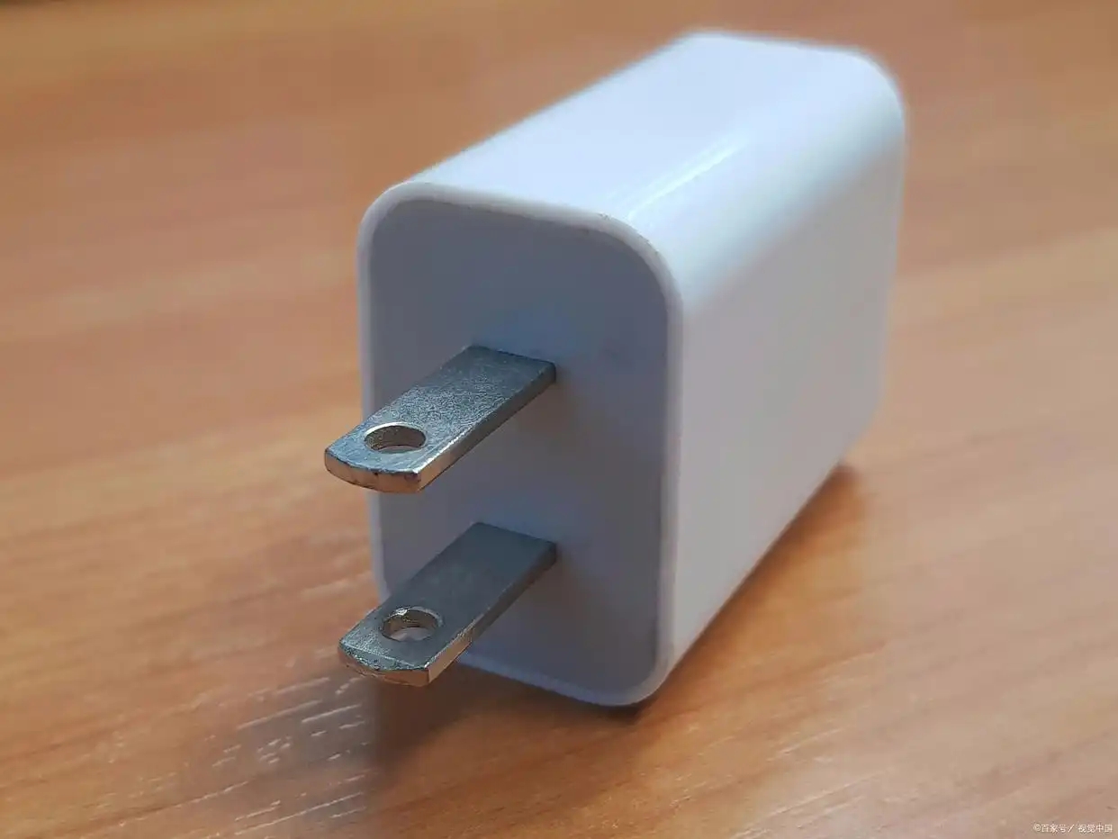 Can I bring my phone charger on board? Can I charge my phone on board?